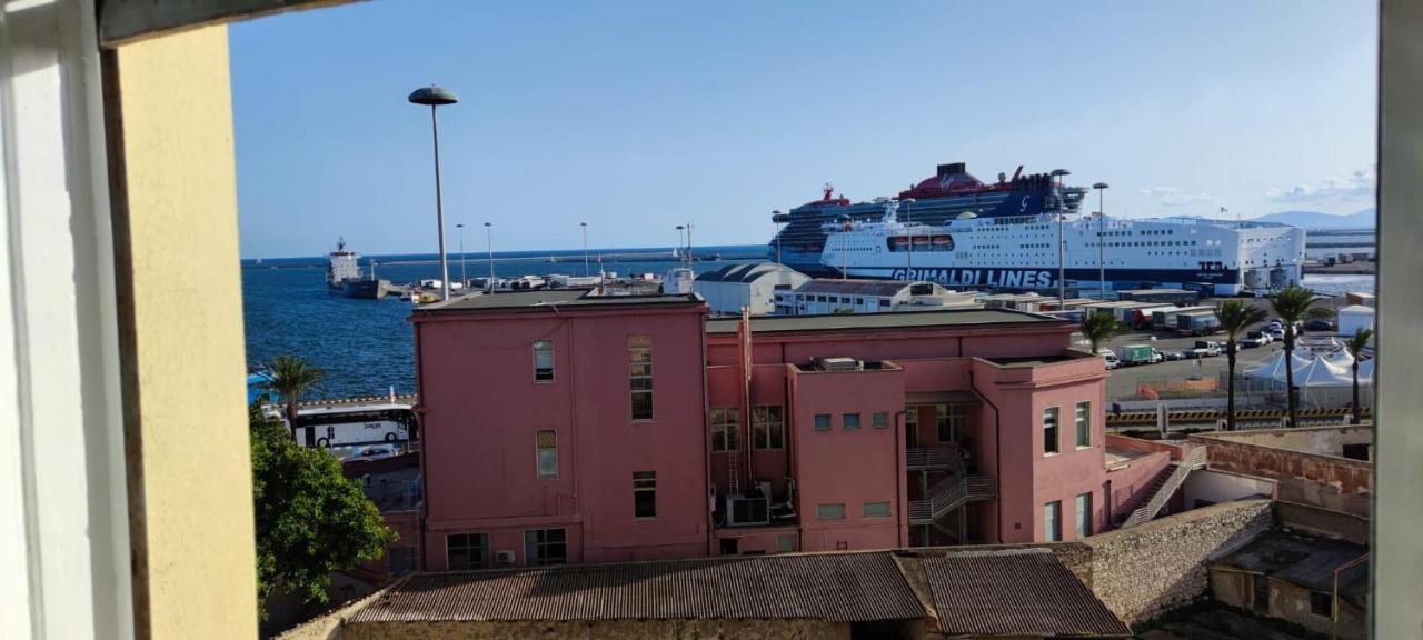 Affittacamere Aiosardegna Al Porto Cagliari Exterior foto